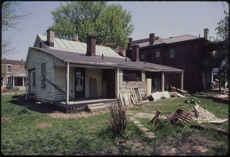Weathered old family homeplace awaiting repair
